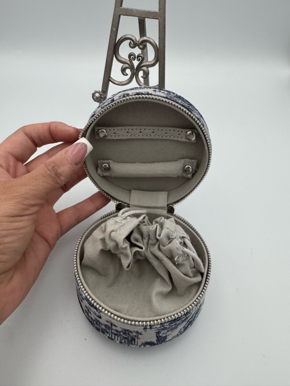 Christian Dior "Around the World" Jewelry Case - Picture 2 of 4